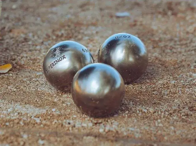 Petanque set