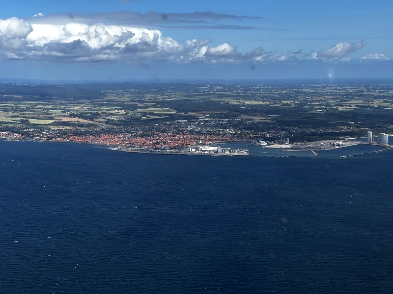 Scenic Flight Around the Island - 50 Minutes