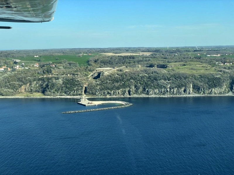 Scenic Flight Around the Island - 50 Minutes