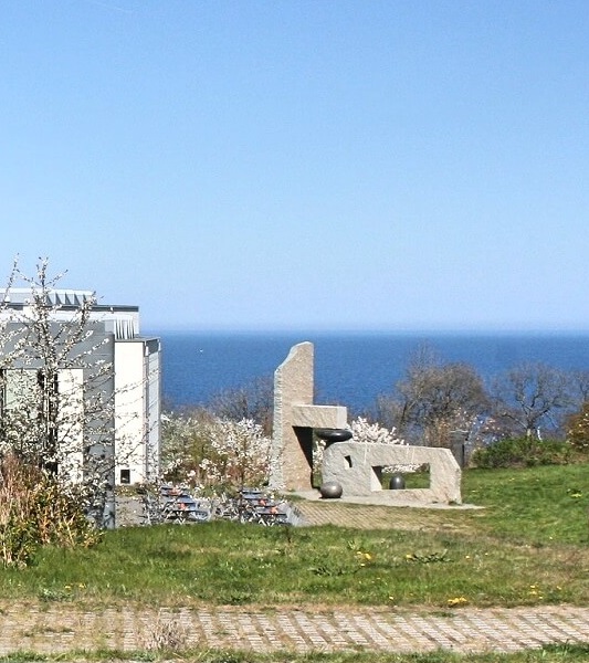 Muzea na Bornholmie – w tym Bornholms Kunstmuseum przy Helligdomsklipperne