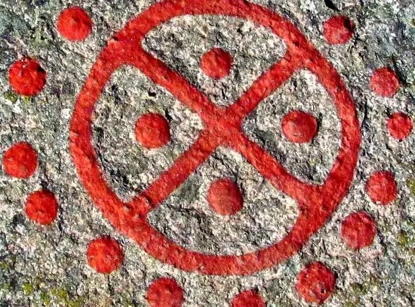 Ryty naskalne Madsebakke – historia w skale