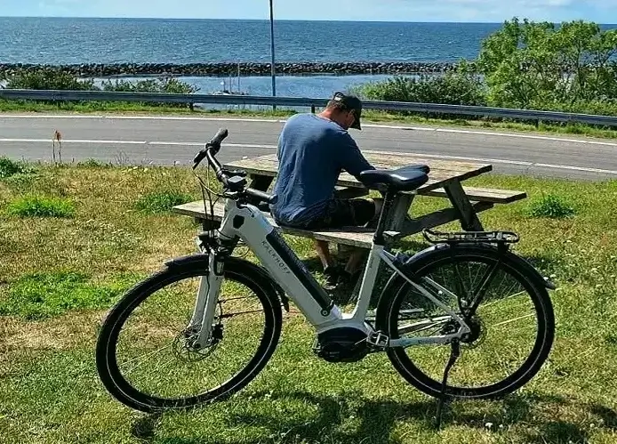 Guided e-bike tour on Bornholm – cliffs and towns